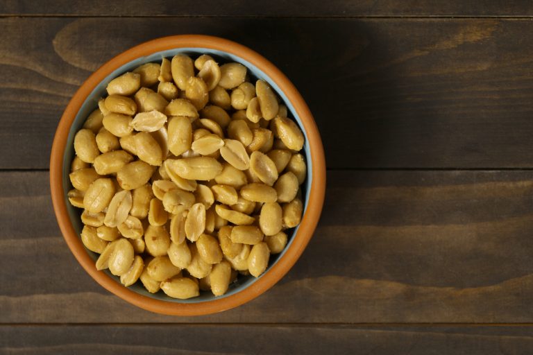 Frutos secos fritos en Almería: cuáles hay y cómo disfrutarlos